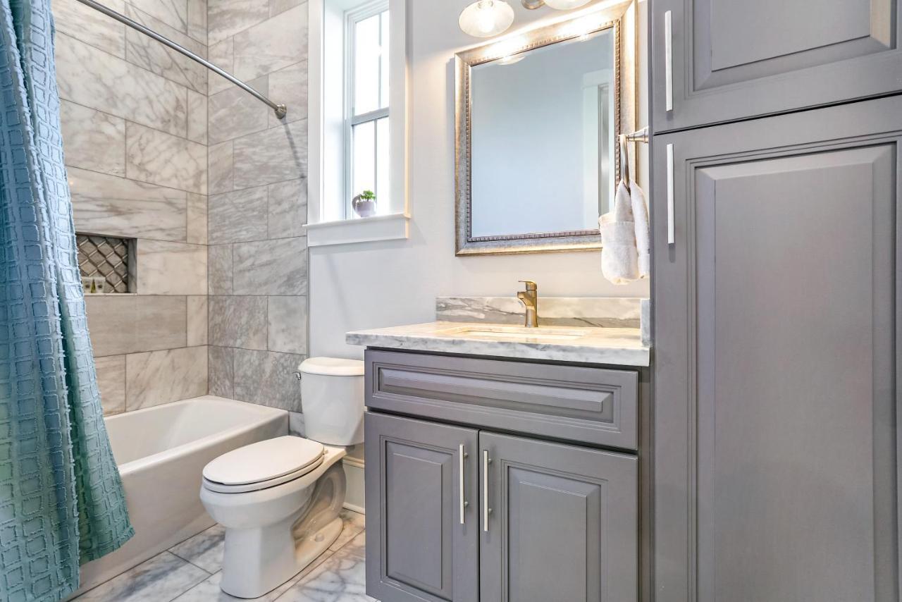 Hosteeva Chic Urban Retreat W Pool Steps To St Charles Ave And Near Bourbon St Apartman New Orleans  Kültér fotó