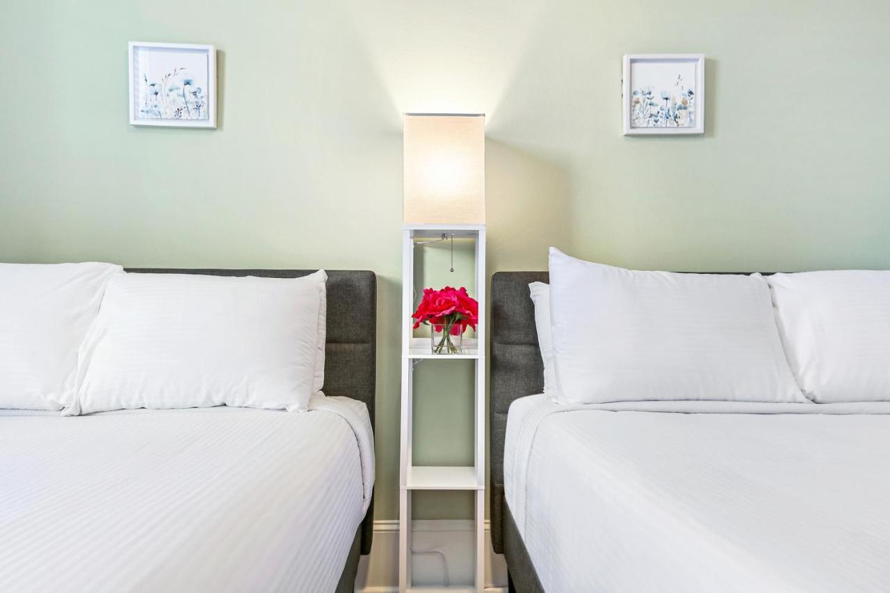 Hosteeva Chic Urban Retreat W Pool Steps To St Charles Ave And Near Bourbon St Apartman New Orleans  Kültér fotó