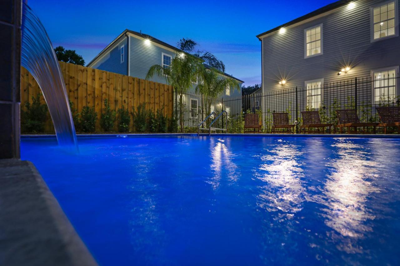 Hosteeva Chic Urban Retreat W Pool Steps To St Charles Ave And Near Bourbon St Apartman New Orleans  Kültér fotó